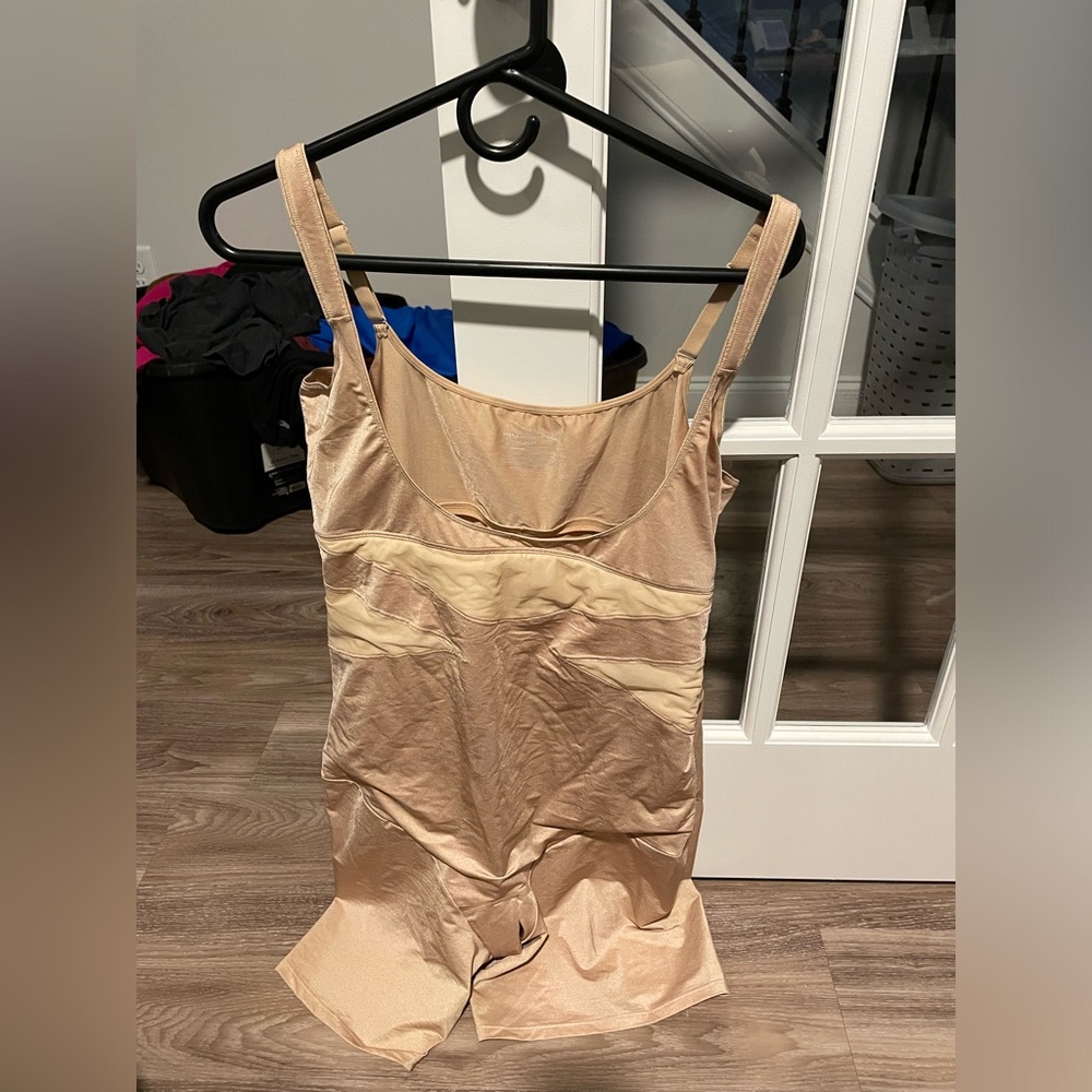 ⬇️Lane Bryant cacique Open-Bust Thigh Shaper cafe 22/24
